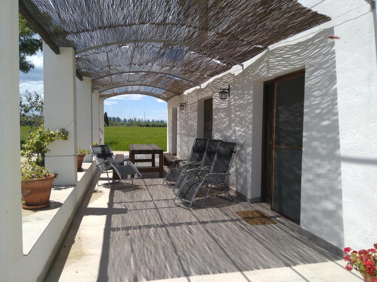 Mas Dels Bonos Guest House Делтебре Екстериор снимка